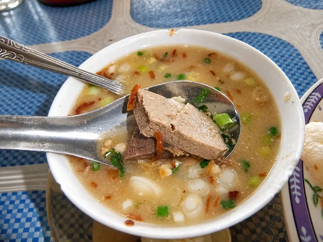 Foto coto Makassar di Malino yang disunting